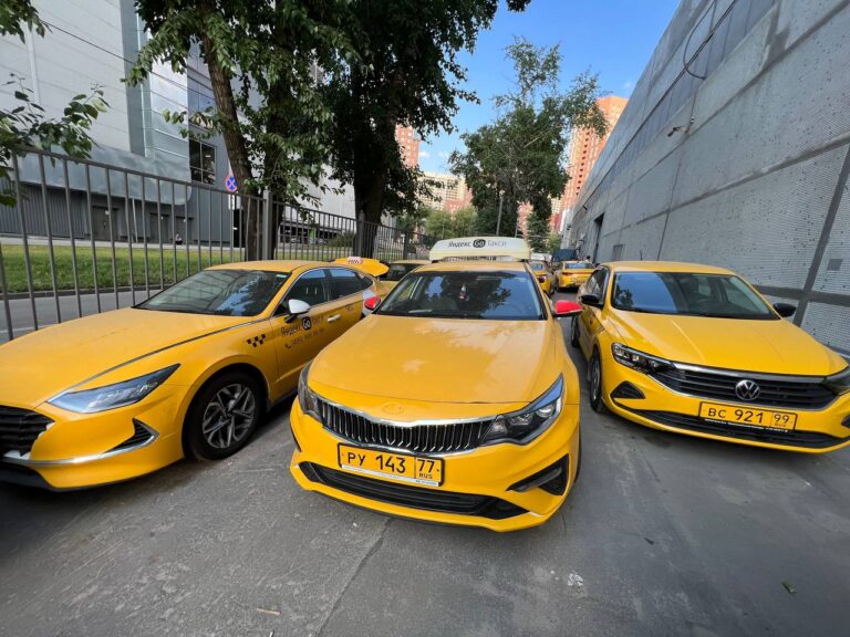 Аренда Kia Optima для такси с лицензией